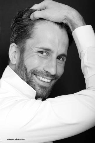 Model Niko G.