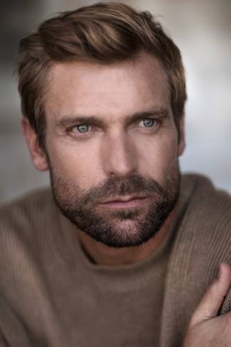 Model Hilton M.