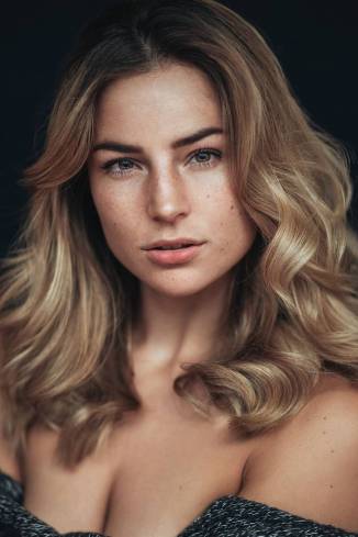 Model Viktoria F.