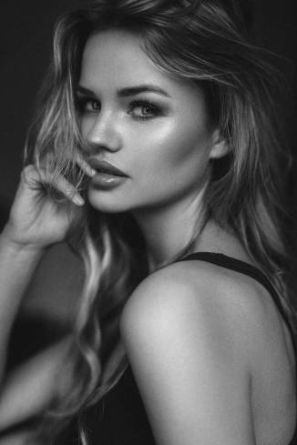 Model Tess J.