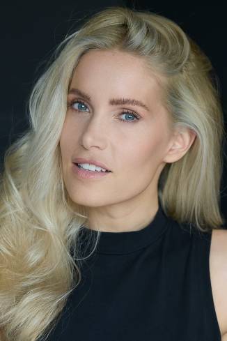 Model Linda A.