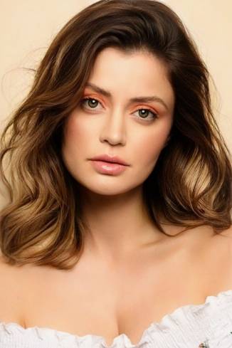 Model Rose S.