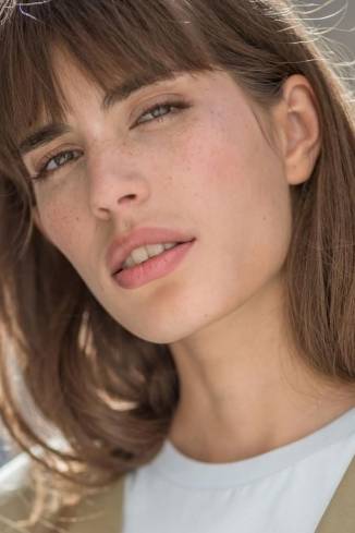 Model Osyeiny M.