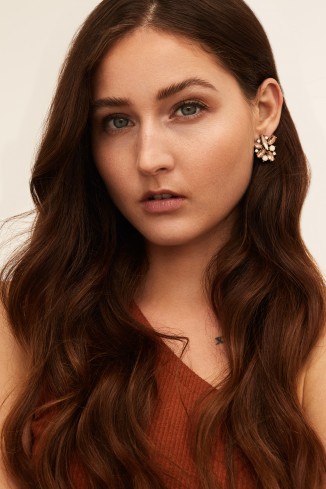 Hostess Petra K.