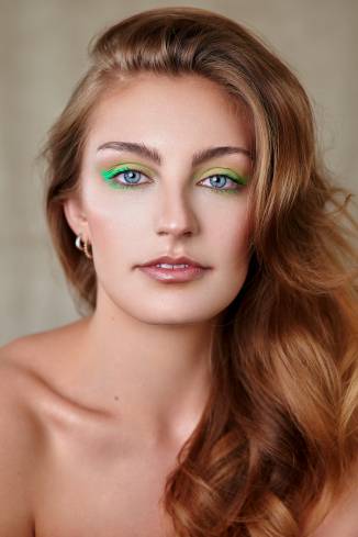 Model Charlotte S.