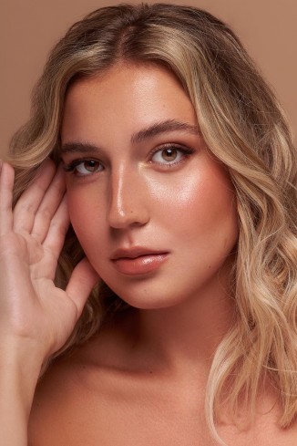Model Michelle v.