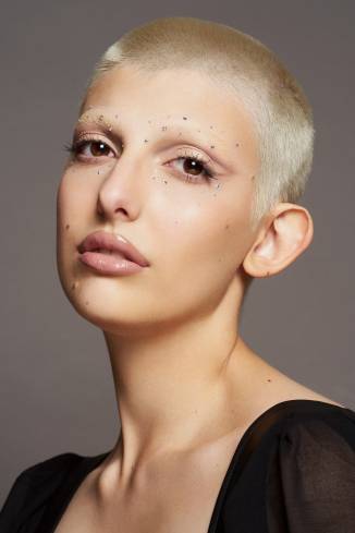 Model Lory E.
