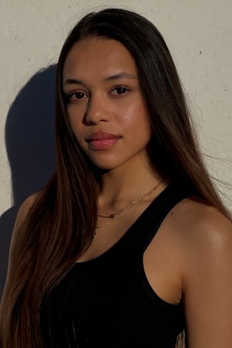 Model Fiona B.