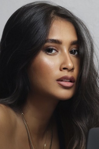 Model Bäck K.