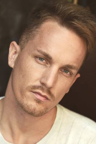 Model Michael H.