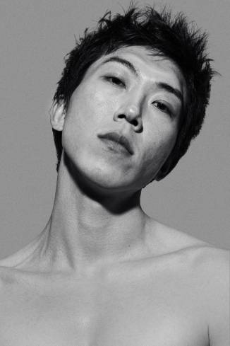 Model Yi L.
