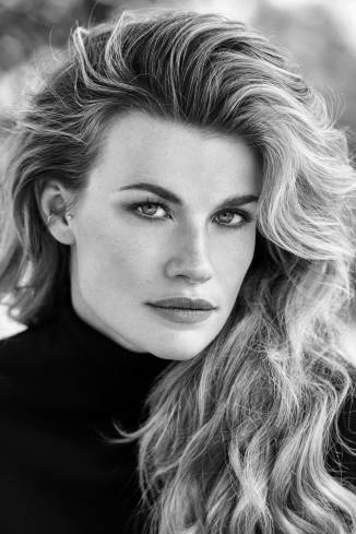 Model Shari P.