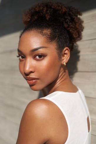 Model Raimu K.