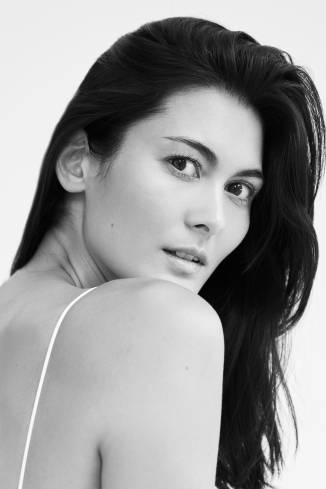 Model Naomi M.