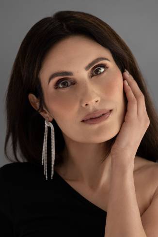 Model Aynur S.