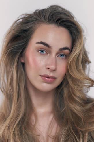 Model Lara D.