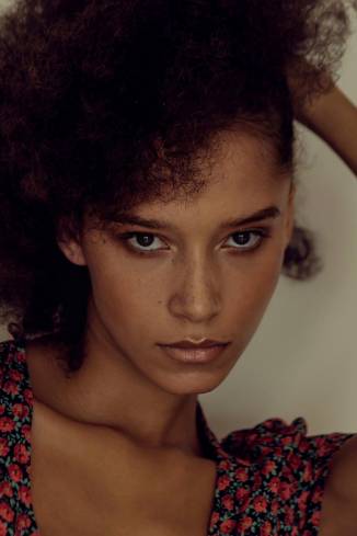 Model Janine R.