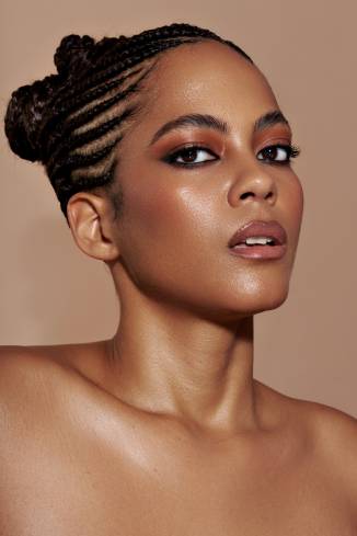 Model Angela N.