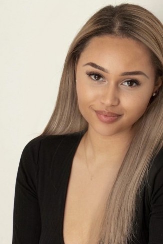 Model Shanea H.