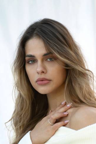 Model Pia J.
