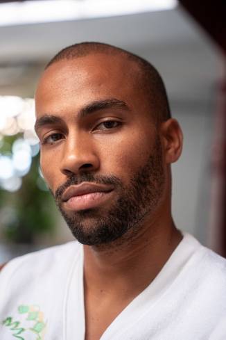 Model Patrick L.