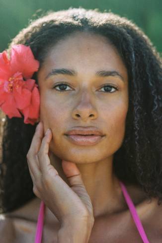Model Ivon Z.